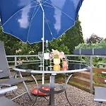 Apartamento Spacious In Weser Uplands With Garden