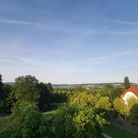 Apartment Spacious In Weser Uplands With Garden