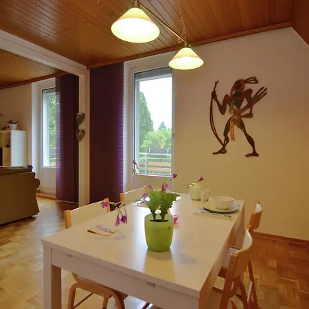 Spacious In Weser Uplands With Garden باد بيرمونت