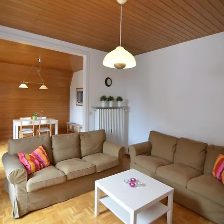 Spacious In Weser Uplands With Garden شقة