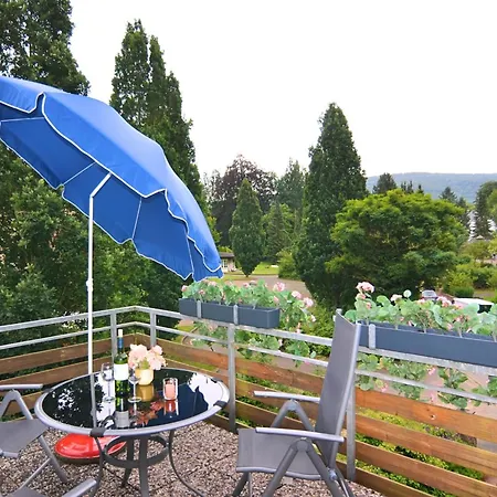 Spacious In Weser Uplands With Garden Апартаменты *