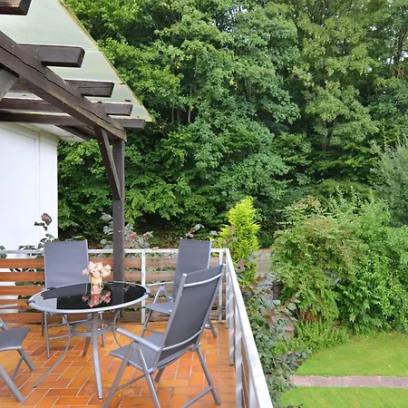 Spacious In Weser Uplands With Garden شقة باد بيرمونت