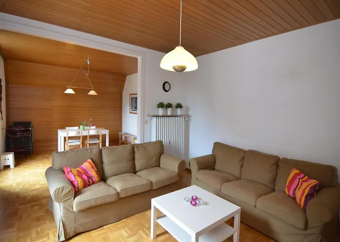 Spacious In Weser Uplands With Garden Appartamento