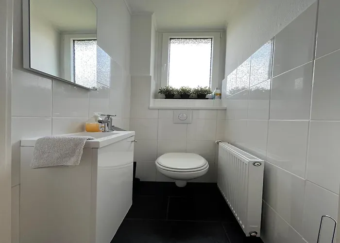 Spacious In Weser Uplands With Garden Appartamento *